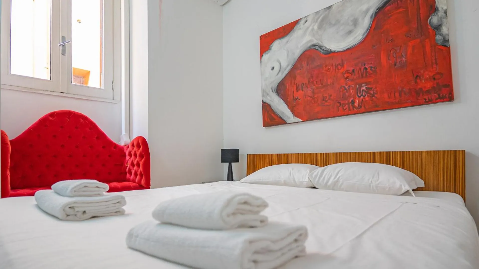 Stylish Apartment Close To Piazza Navona Rome